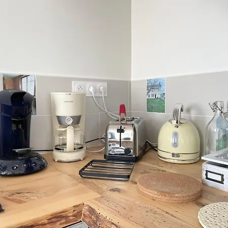 La Clairiere Maison Spacieuse Rénovée Joliment Décorée Confort 12 P 2 Sdb 2 Wc Grand Jardin Clos, Belle Terrasse Aménagée, Parking Privatif, Ping Pong Baby Foot Proche Omaha Et Bayeux, Chiens Bienvenus *