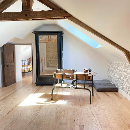 La Clairiere Maison Spacieuse Renovee Joliment Decoree Confort 12 P 2 Sdb 2 Wc Grand Jardin Clos, Belle Terrasse Amenagee, Parking Privatif, Ping Pong Baby Foot Proche Omaha Et Bayeux, Chiens Bienvenus Ferienhaus *
