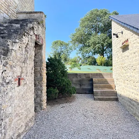 La Clairiere Maison Spacieuse Renovee Joliment Decoree Confort 12 P 2 Sdb 2 Wc Grand Jardin Clos, Belle Terrasse Amenagee, Parking Privatif, Ping Pong Baby Foot Proche Omaha Et Bayeux, Chiens Bienvenus بيت للعطل *