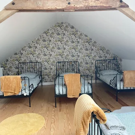 La Clairiere Maison Spacieuse Renovee Joliment Decoree Confort 12 P 2 Sdb 2 Wc Grand Jardin Clos, Belle Terrasse Amenagee, Parking Privatif, Ping Pong Baby Foot Proche Omaha Et Bayeux Holiday home Crouay