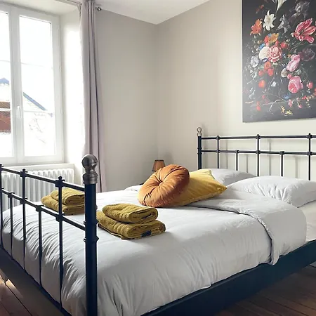 La Clairiere Maison Spacieuse Renovee Joliment Decoree Confort 12 P 2 Sdb 2 Wc Grand Jardin Clos, Belle Terrasse Amenagee, Parking Privatif, Ping Pong Baby Foot Proche Omaha Et Bayeux Holiday home Crouay