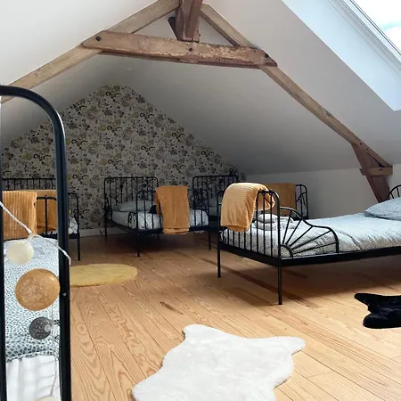 La Clairiere Maison Spacieuse Renovee Joliment Decoree Confort 12 P 2 Sdb 2 Wc Grand Jardin Clos, Belle Terrasse Amenagee, Parking Privatif, Ping Pong Baby Foot Proche Omaha Et Bayeux
