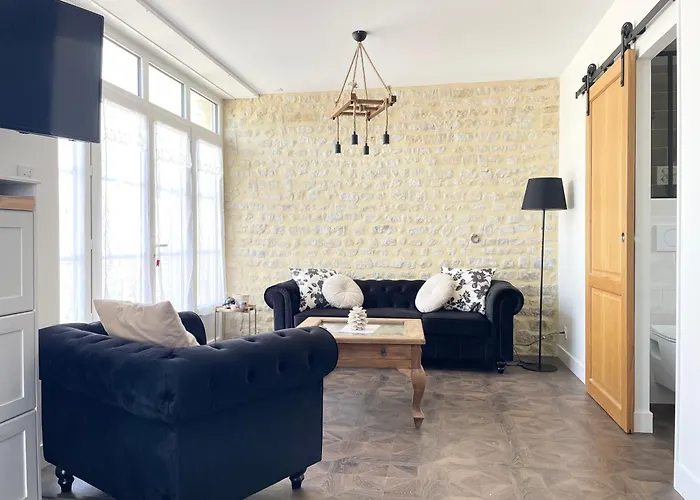 Σπίτι διακοπών La Clairiere Maison Spacieuse Renovee Joliment Decoree Confort 12 P 2 Sdb 2 Wc Grand Jardin Clos, Belle Terrasse Amenagee, Parking Privatif, Ping Pong Baby Foot Proche Omaha Et Bayeux, Chiens Bienvenus Crouay