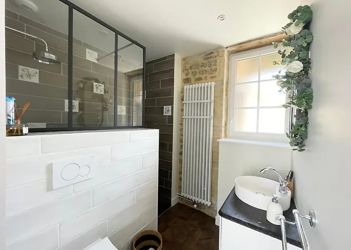 La Clairiere Maison Spacieuse Renovee Joliment Decoree Confort 12 P 2 Sdb 2 Wc Grand Jardin Clos, Belle Terrasse Amenagee, Parking Privatif, Ping Pong Baby Foot Proche Omaha Et Bayeux, Chiens Bienvenus Σπίτι διακοπών *