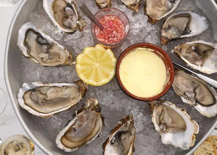 La Clairiere Maison Spacieuse Renovee Joliment Decoree Confort 12 P 2 Sdb 2 Wc Grand Jardin Clos, Belle Terrasse Amenagee, Parking Privatif, Ping Pong Baby Foot Proche Omaha Et Bayeux, Chiens Bienvenus Crouay